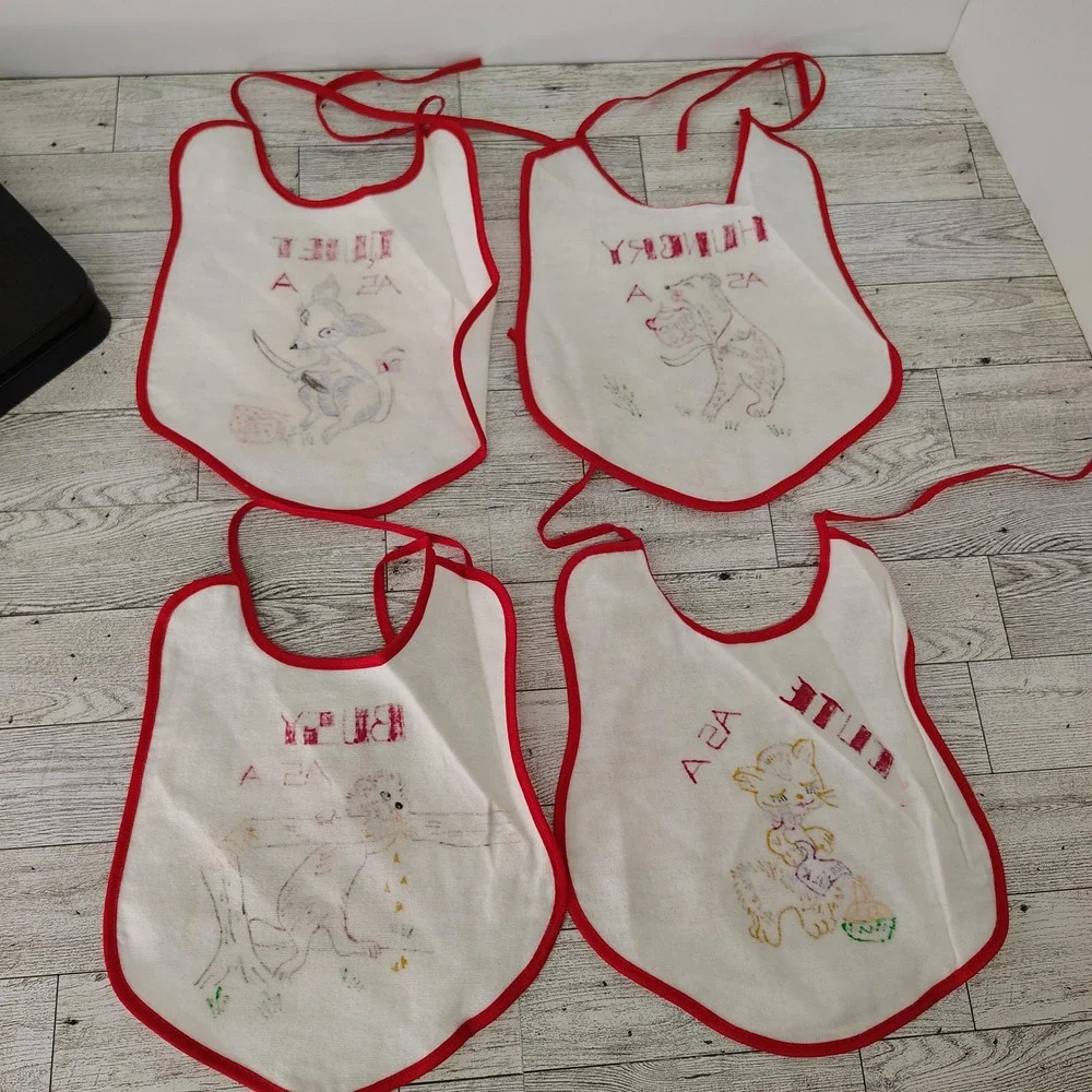 Vintage Baby Bibs Set‎ of 4 Animal Designs Red Trim Funny Cute Mouse Kitten Bear